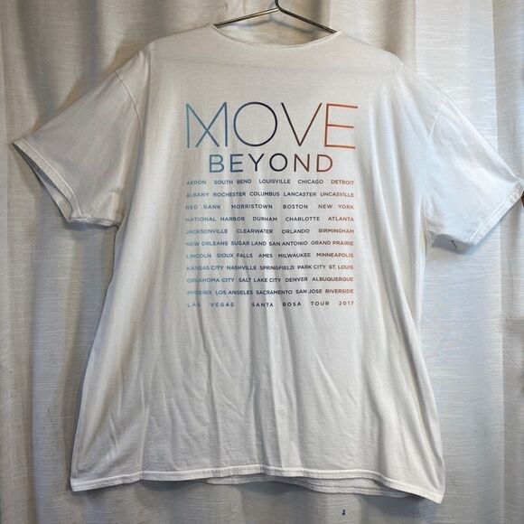 Julianne & Derek Hough MOVE BEYOND (Live On Tour) - Picture 4 of 8